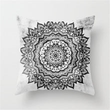 Lade das Bild in den Galerie-Viewer, Mandala Pattern Cushion Cover Yoga Bohemian Tassel Paisley Throw Cozy Pillow Cover Meditation Cushion Decorative