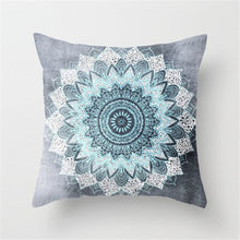 Lade das Bild in den Galerie-Viewer, Mandala Pattern Cushion Cover Yoga Bohemian Tassel Paisley Throw Cozy Pillow Cover Meditation Cushion Decorative
