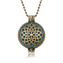 Load image into Gallery viewer, New Aromatherapy Diffuser Necklace Vintage Flower Butterfly Open Locket Aroma Pendant Perfume Essential Oil Diffuser Necklace