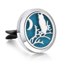 Load image into Gallery viewer, New Aromatherapy Car Perfume Diffuser Stainless Steel 30mm Magnetic Aroma Diffuser Locket Car Air Freshener Vent Clip + 1pcs Pad