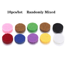 Load image into Gallery viewer, New Aromatherapy Car Perfume Diffuser Stainless Steel 30mm Magnetic Aroma Diffuser Locket Car Air Freshener Vent Clip + 1pcs Pad