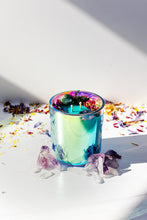 Carica l&#39;immagine nel visualizzatore di Gallery, Vegan Soy Hemp-Infused Crystal Affirmation Candle | ABUNDANCE IS MY BIRTHRIGHT
